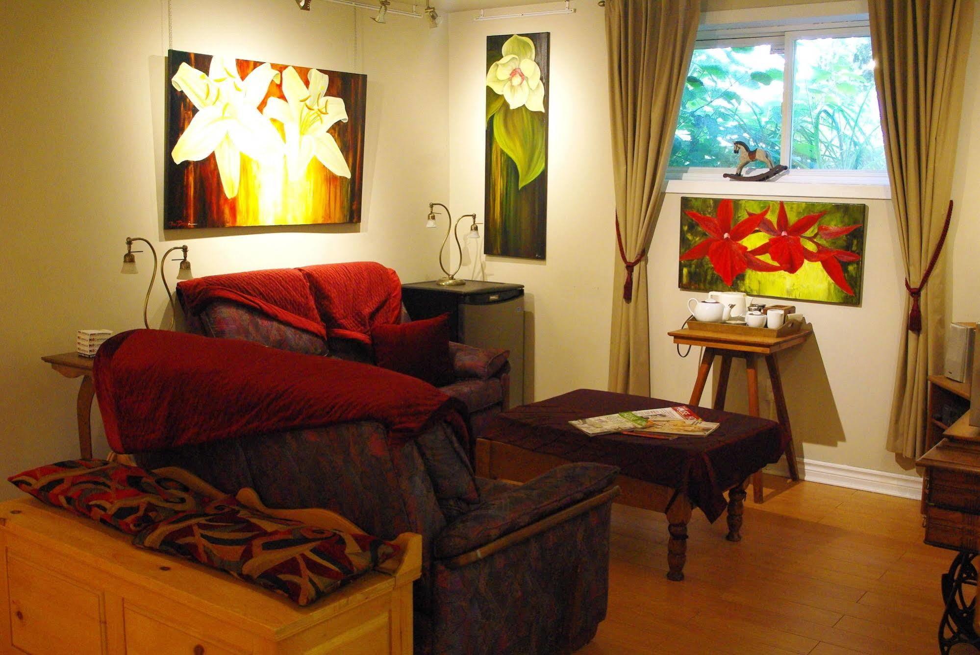 Atelier Galerie Anne Drouin Peinture & Pension Sainte-Julie 외부 사진